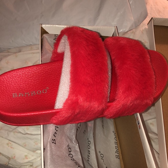 🎉 SALE NIB Bamboo Double Faux Fur Strap Slides - Picture 5 of 6